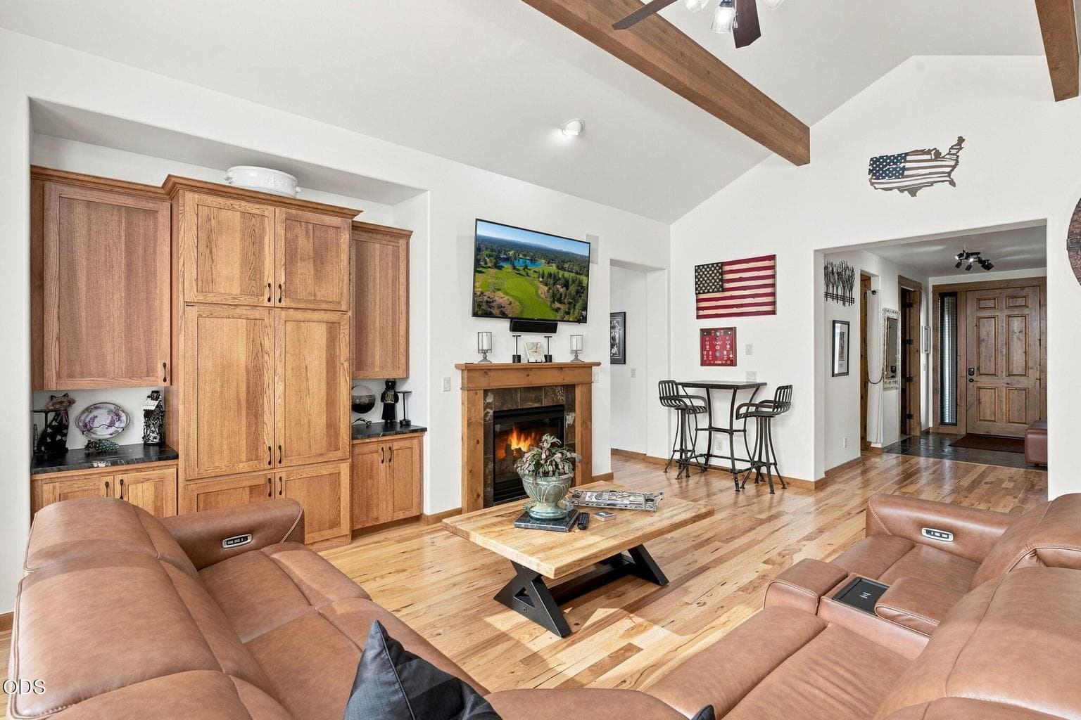 Photo of 60822 Cobblestone Place 5 of 56
