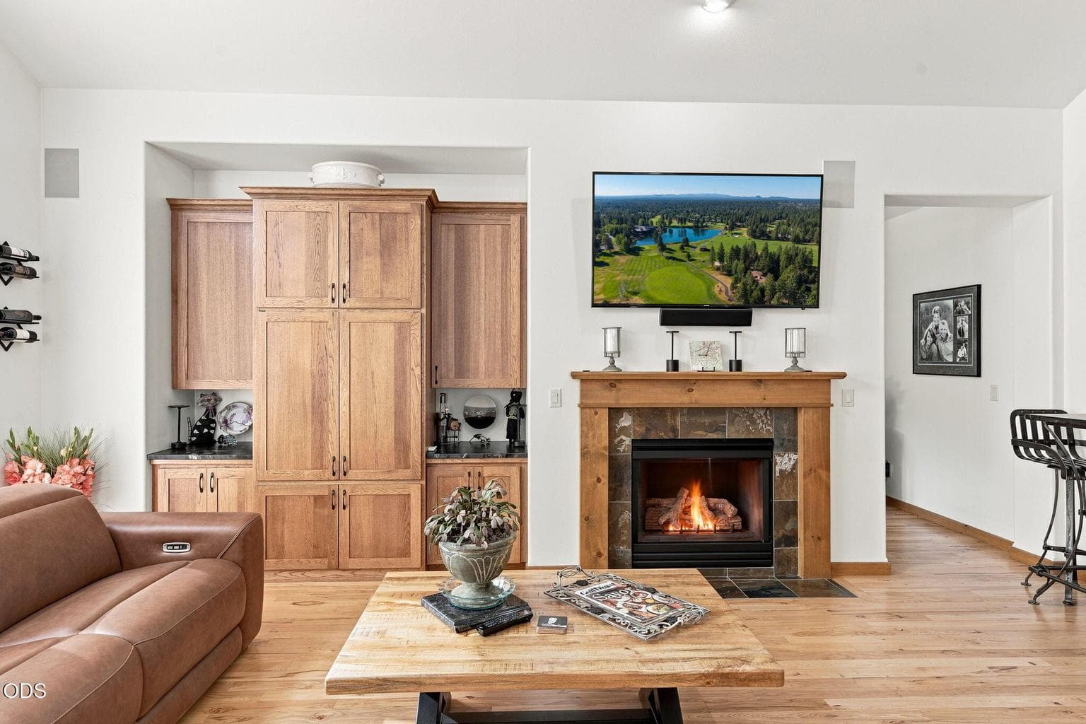 Photo of 60822 Cobblestone Place 7 of 56