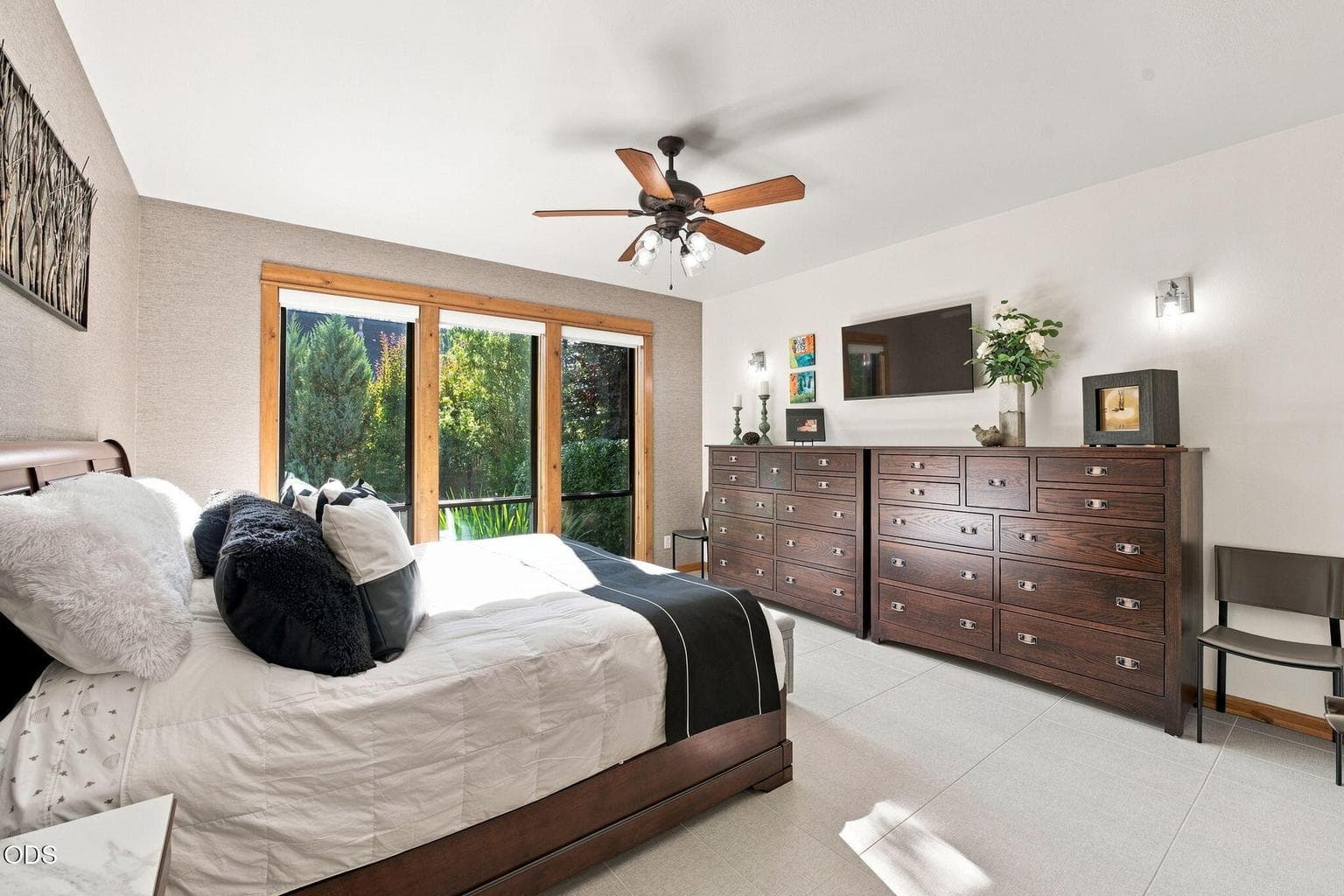 Photo of 60822 Cobblestone Place 25 of 56