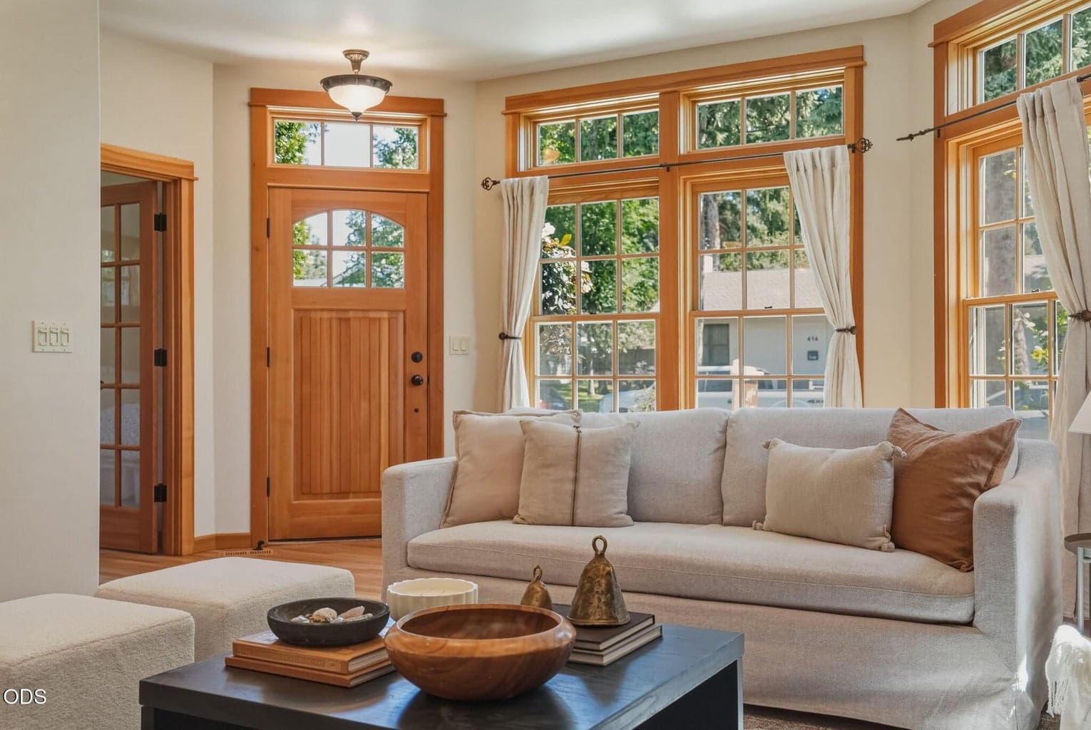 Photo of 425 State Street 3 of 72