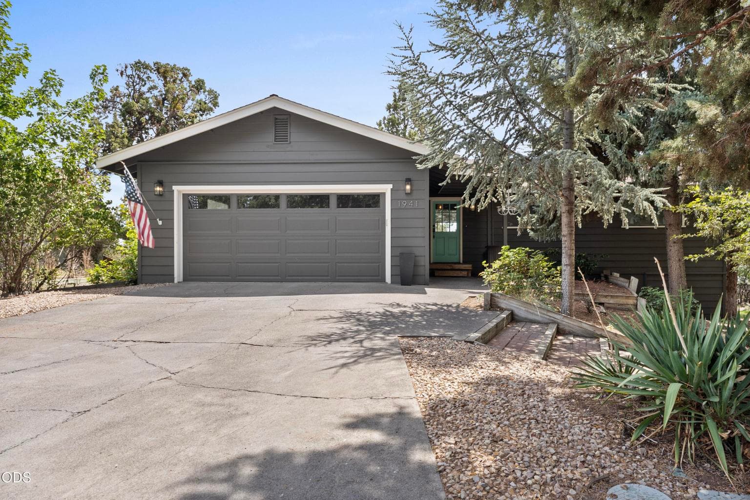 Photo of 1941 Desert Court 2 of 43