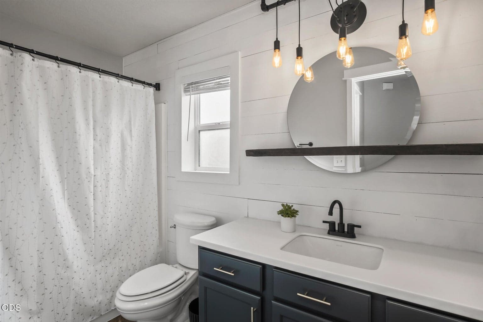 Photo of 3029 SW Peridot Avenue 18 of 29