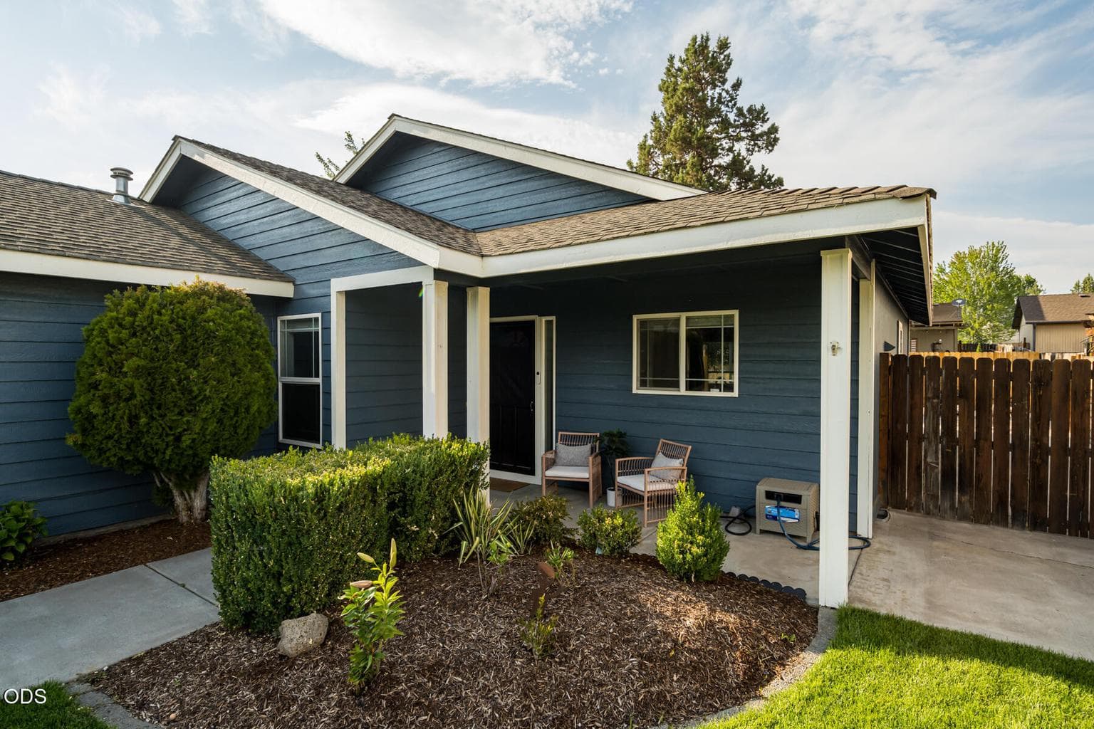 Photo of 3029 SW Peridot Avenue 27 of 29