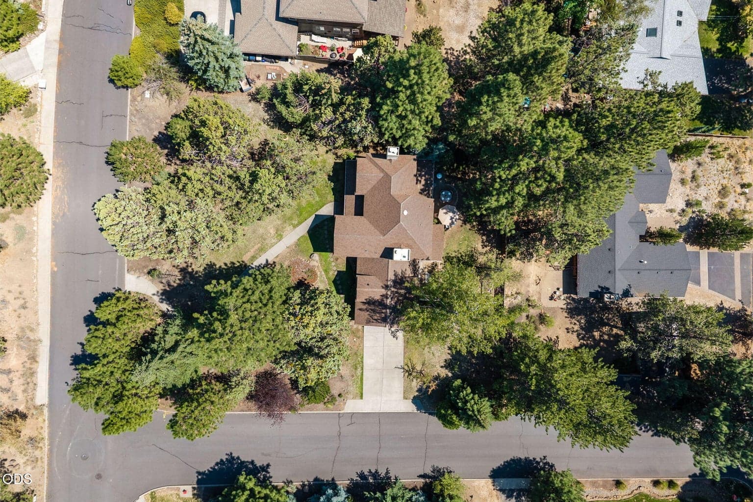 Photo of 1581 NW City Heights Drive 39 of 43