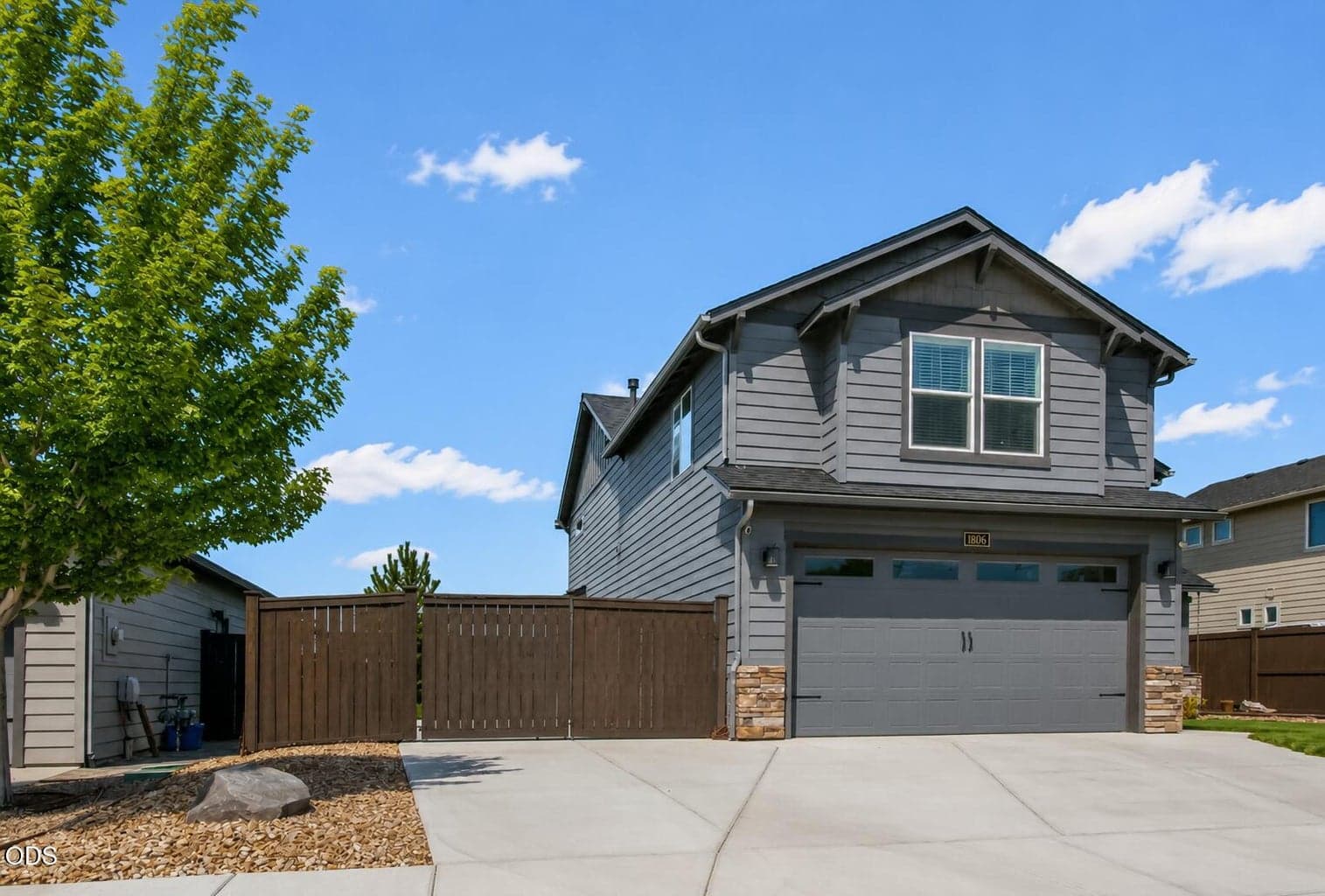 Photo of 1806 NE Coby Way 3 of 66