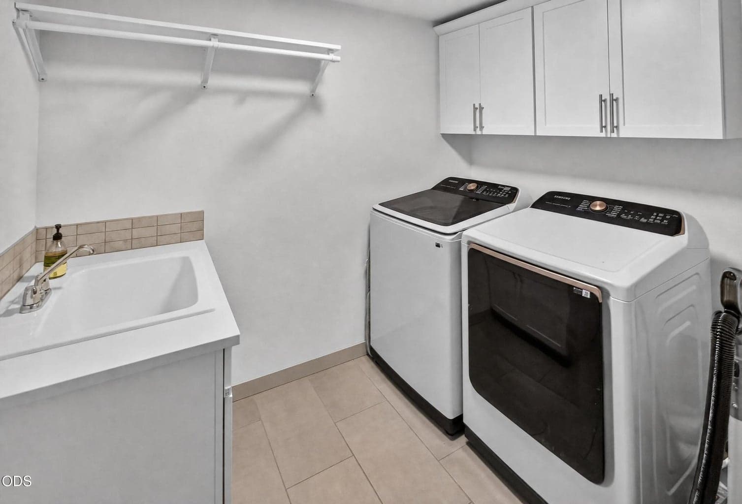 Photo of 1806 NE Coby Way 46 of 66