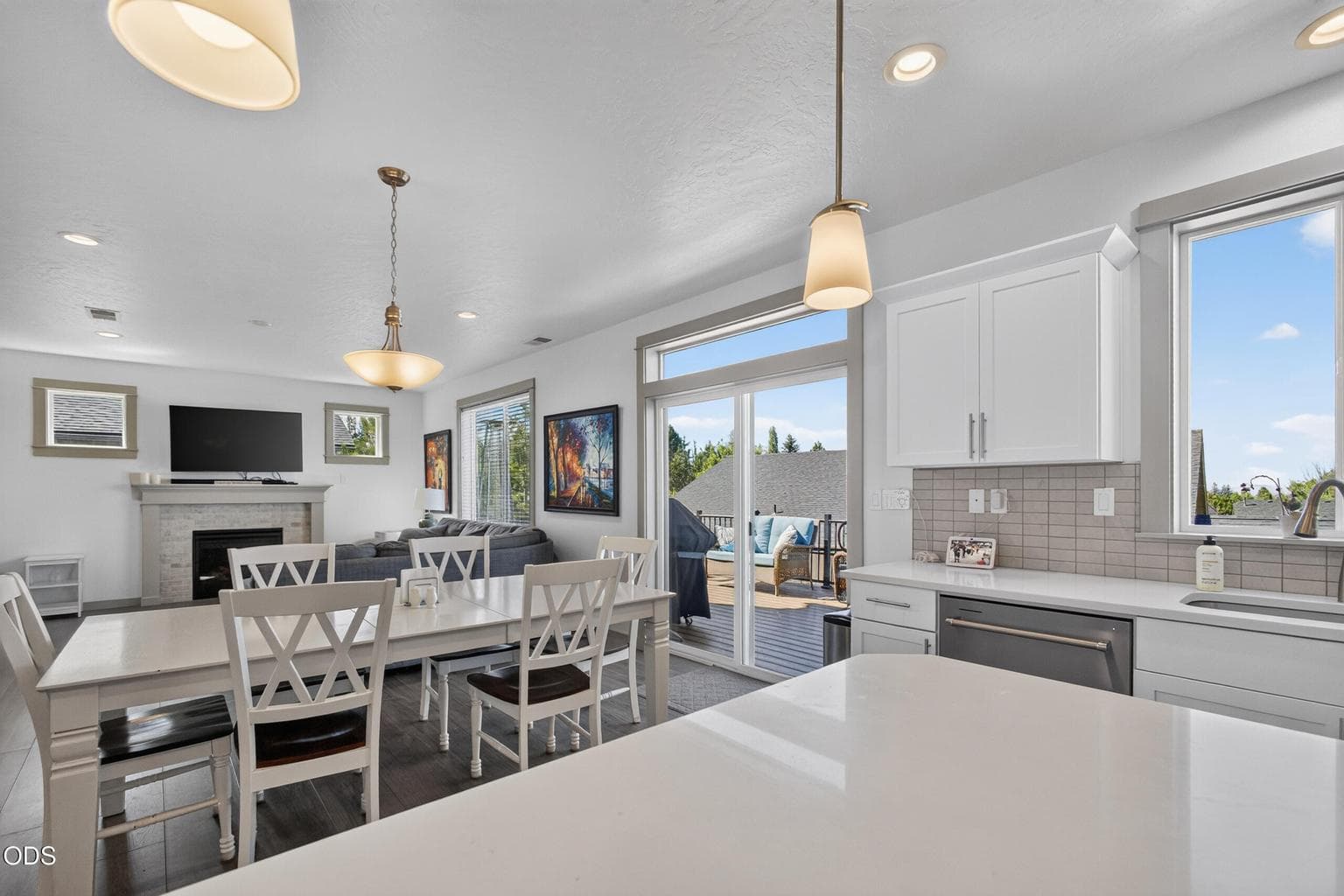 Photo of 1806 NE Coby Way 17 of 66