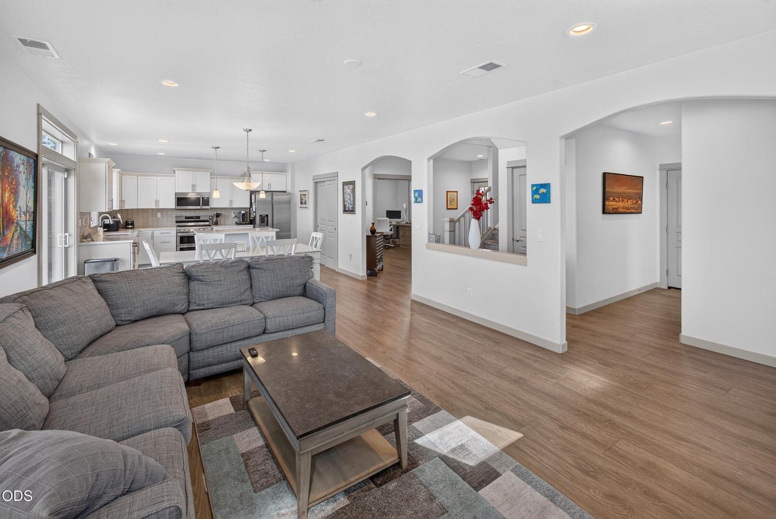 Photo of 1806 NE Coby Way 12 of 66