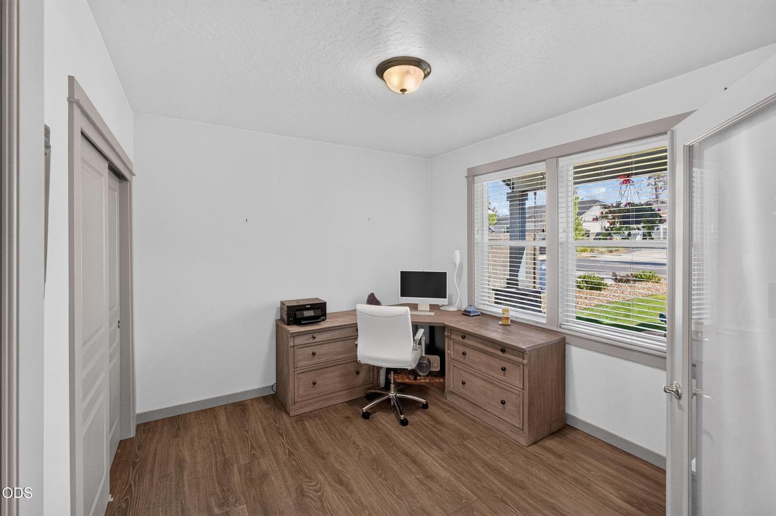 Photo of 1806 NE Coby Way 9 of 66