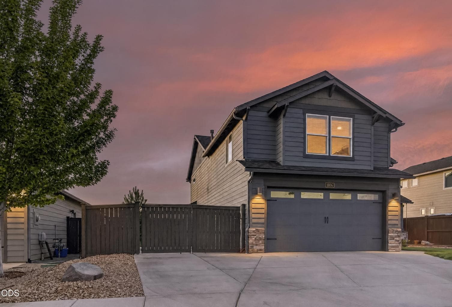 Photo of 1806 NE Coby Way 4 of 66