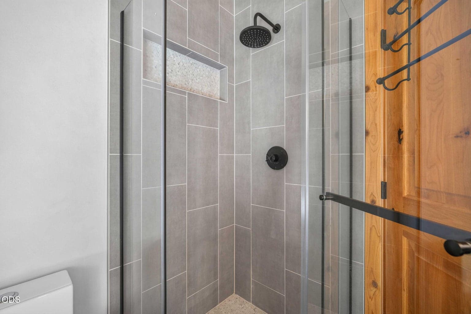 Tiled walkin shower