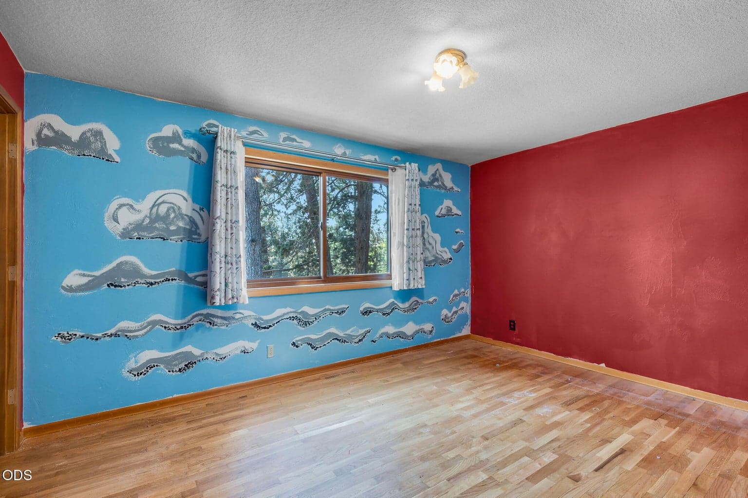 Photo of 1351 NW Vicksburg Avenue 21 of 44