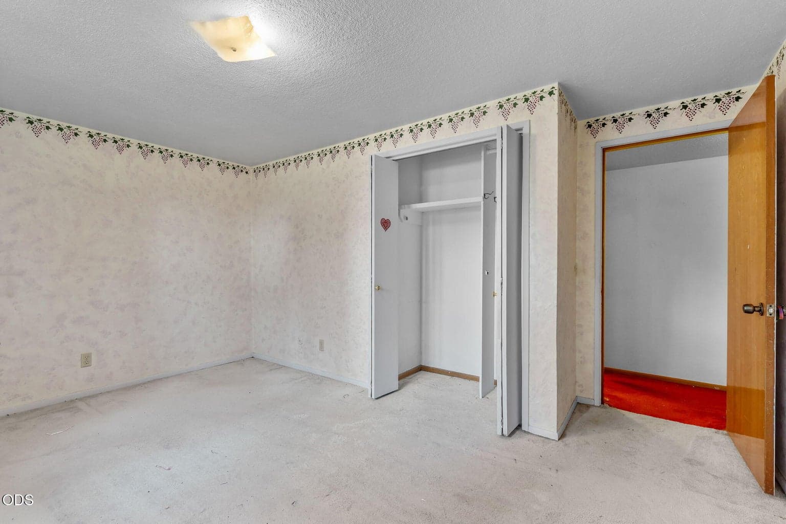 Photo of 1351 NW Vicksburg Avenue 29 of 44