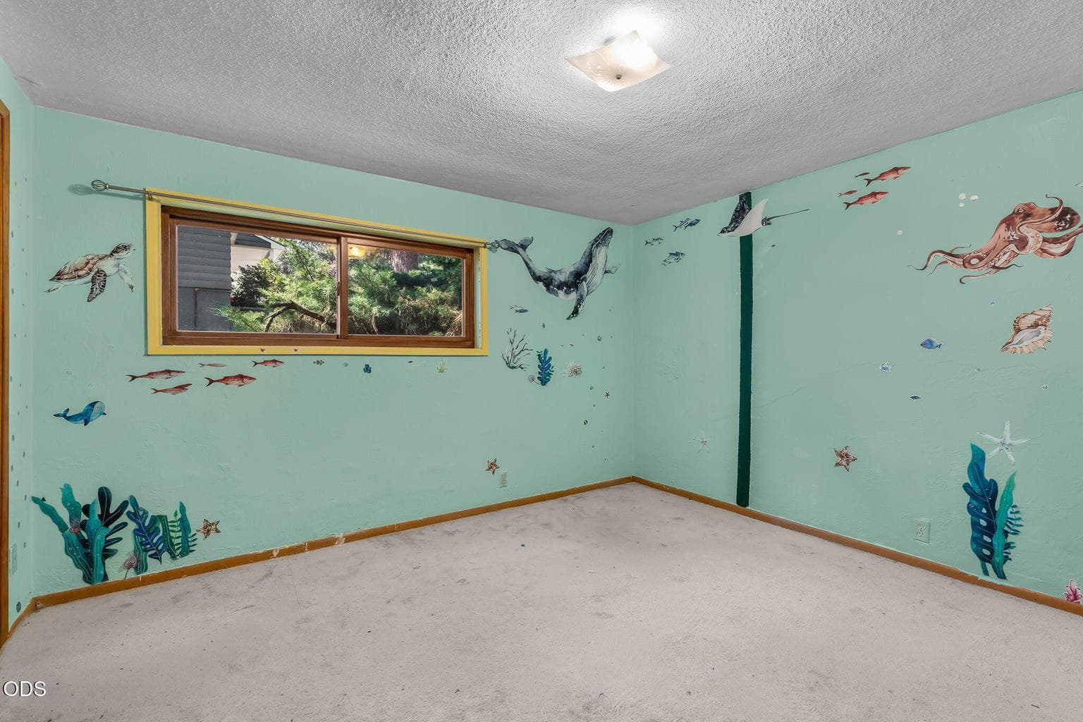 Photo of 1351 NW Vicksburg Avenue 30 of 44