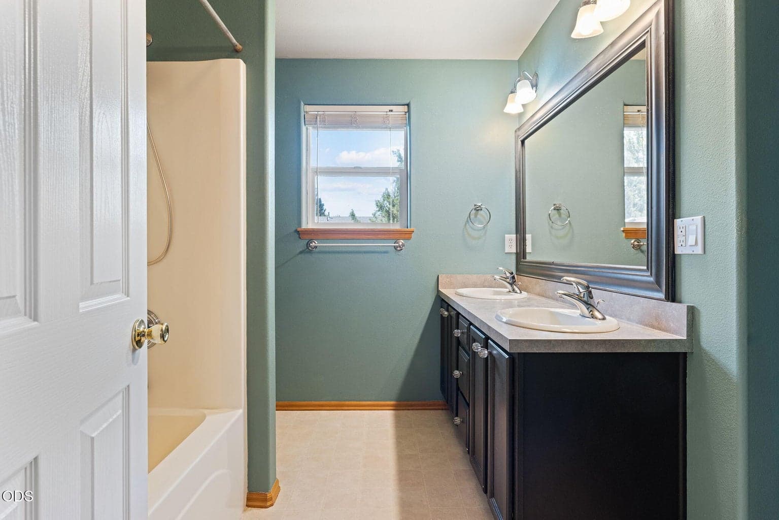 Photo of 20676 Wild Rose Lane 22 of 40