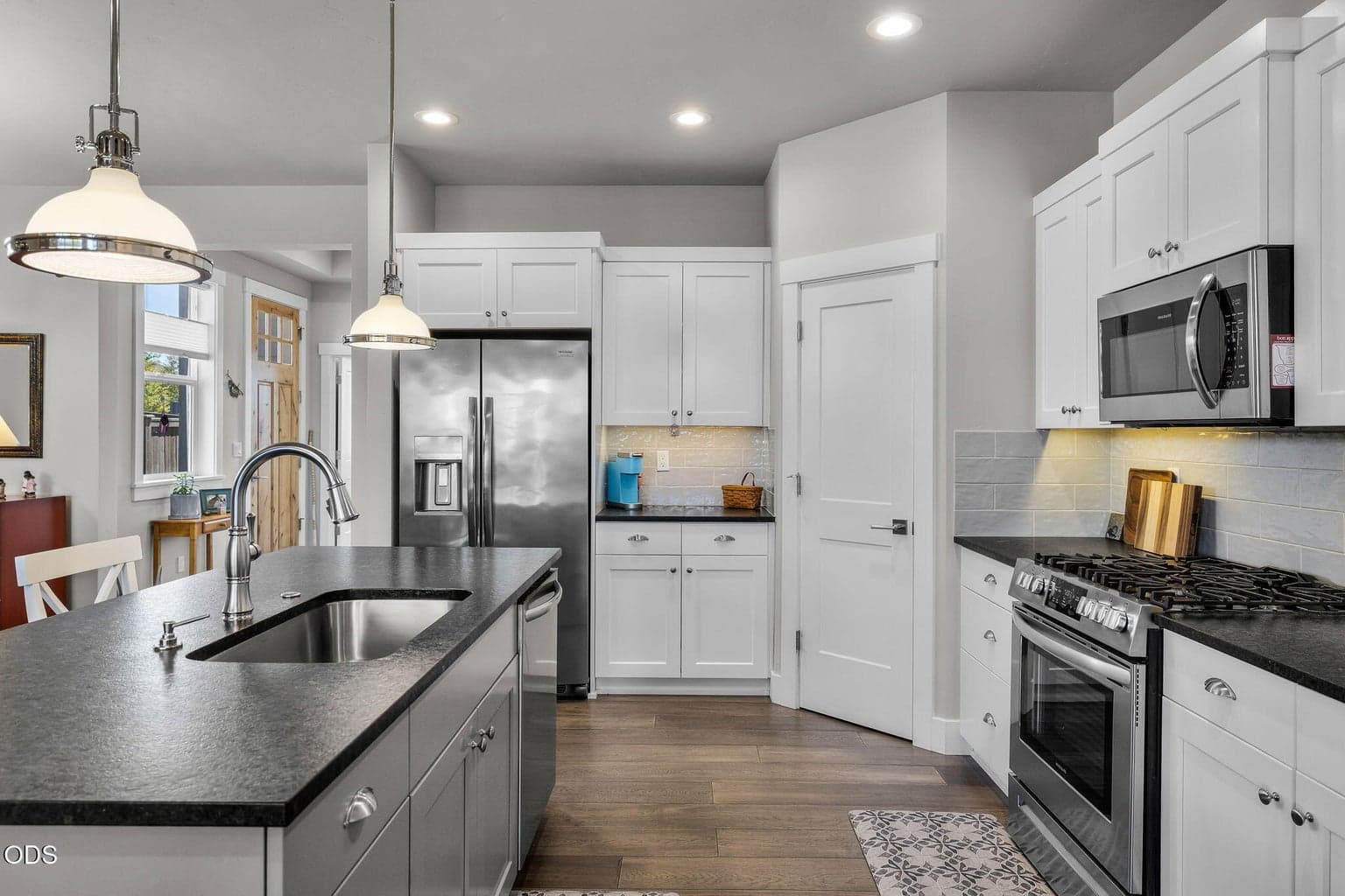 Spacious open kitchen with pantry