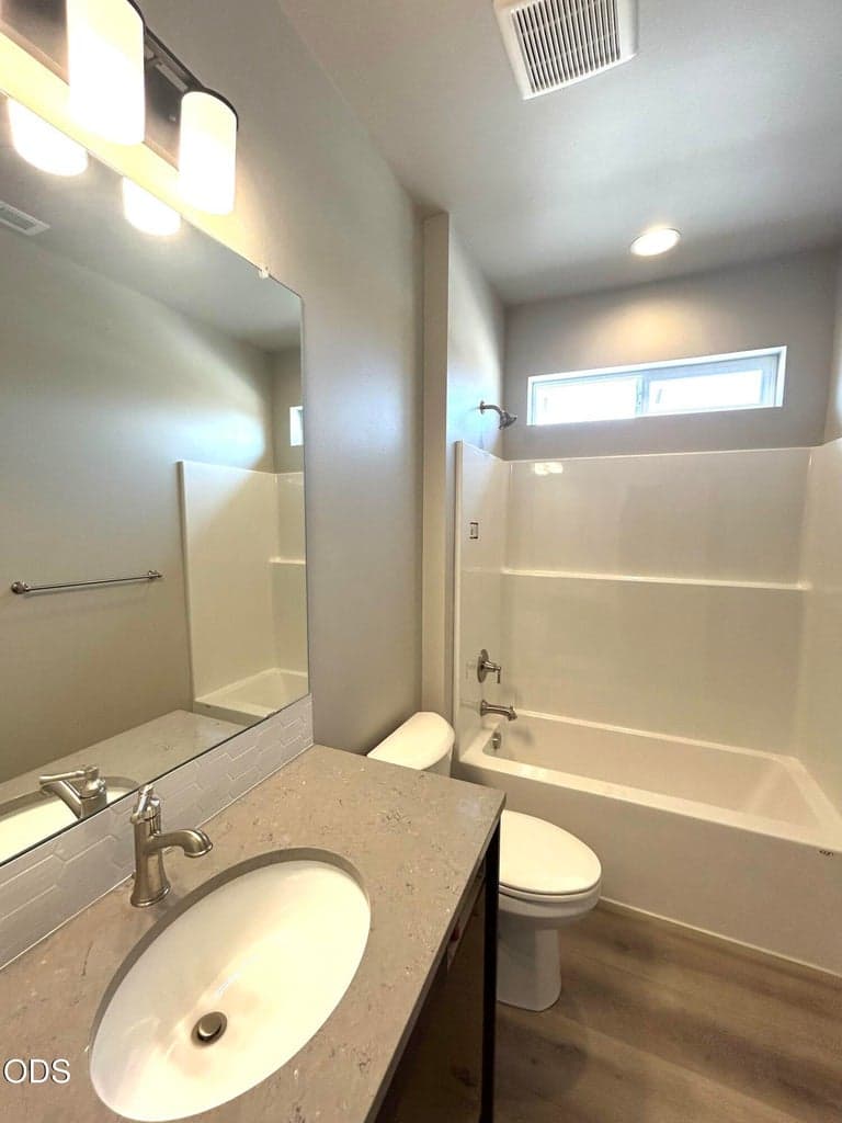 Photo of 3844 SW Antelope Way 12 of 17