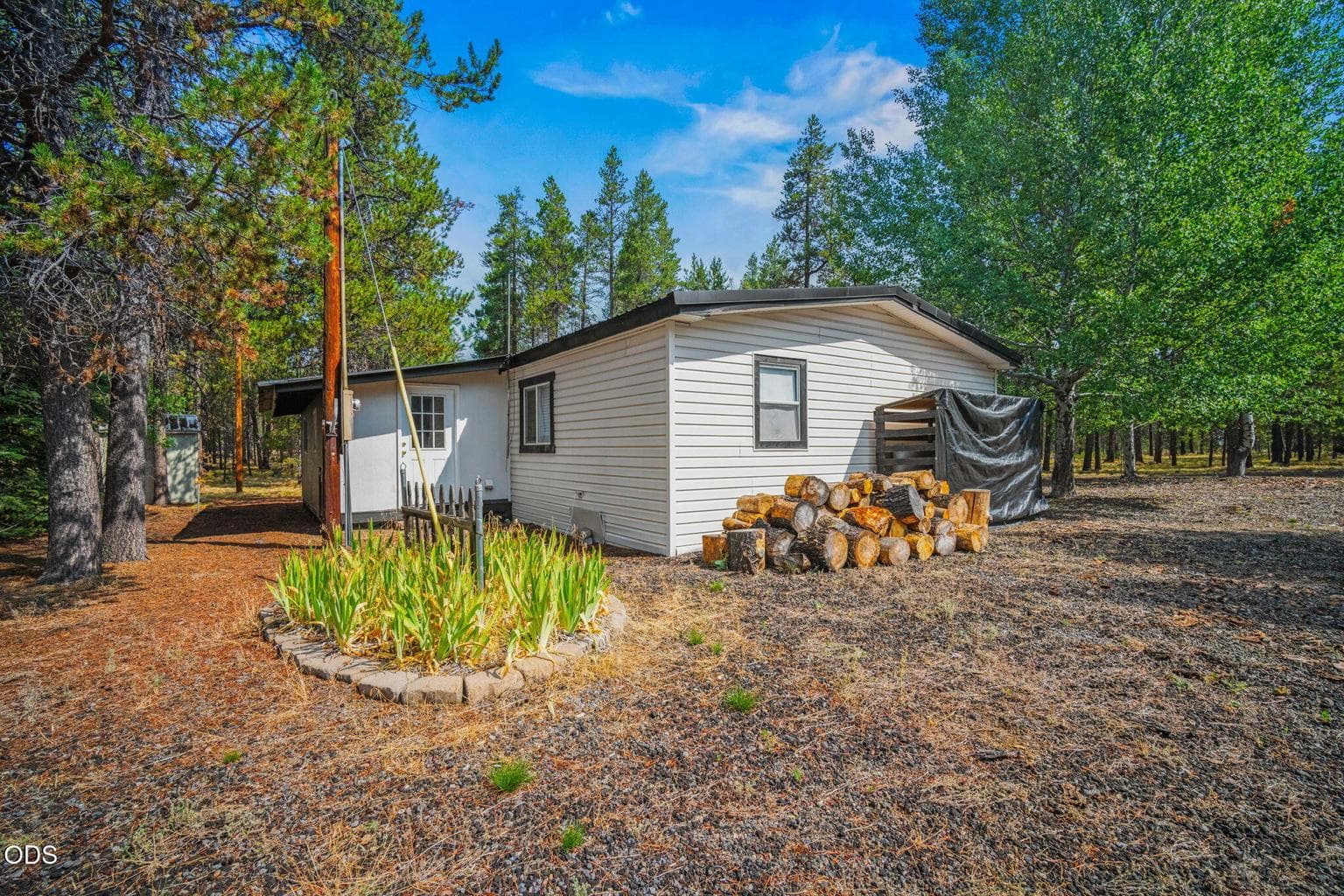 Photo of 54761 Pinewood Avenue 29 of 38