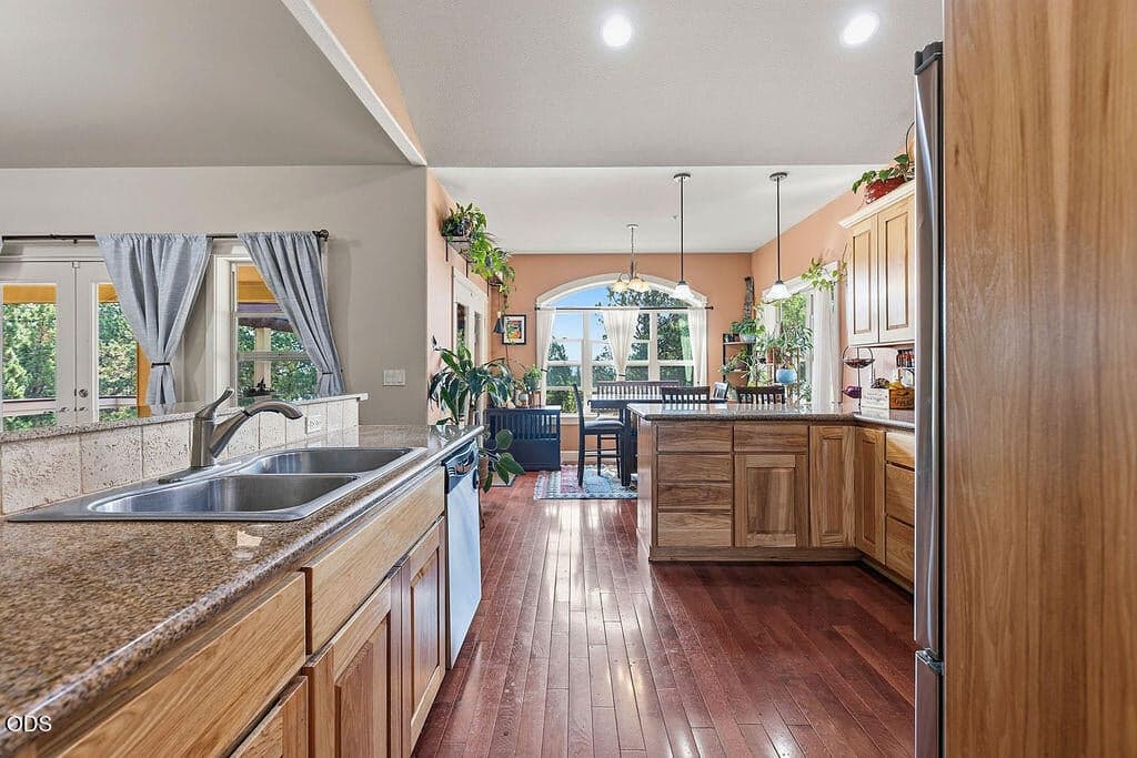 Photo of 9880 SE Amarillo Road 15 of 59