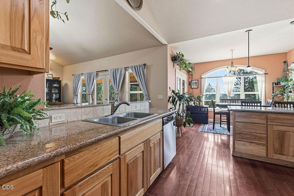 Photo of 9880 SE Amarillo Road 14 of 59