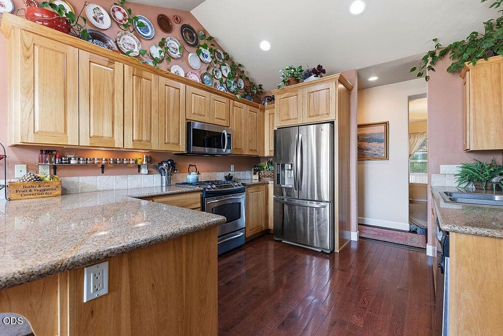 Photo of 9880 SE Amarillo Road 17 of 59