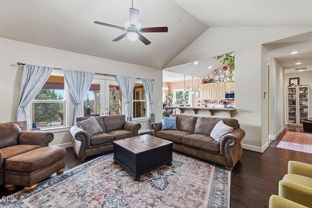 Photo of 9880 SE Amarillo Road 11 of 59