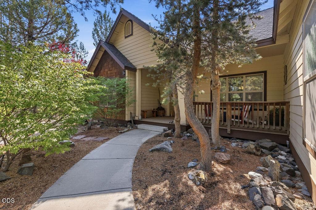 Photo of 9880 SE Amarillo Road 4 of 59