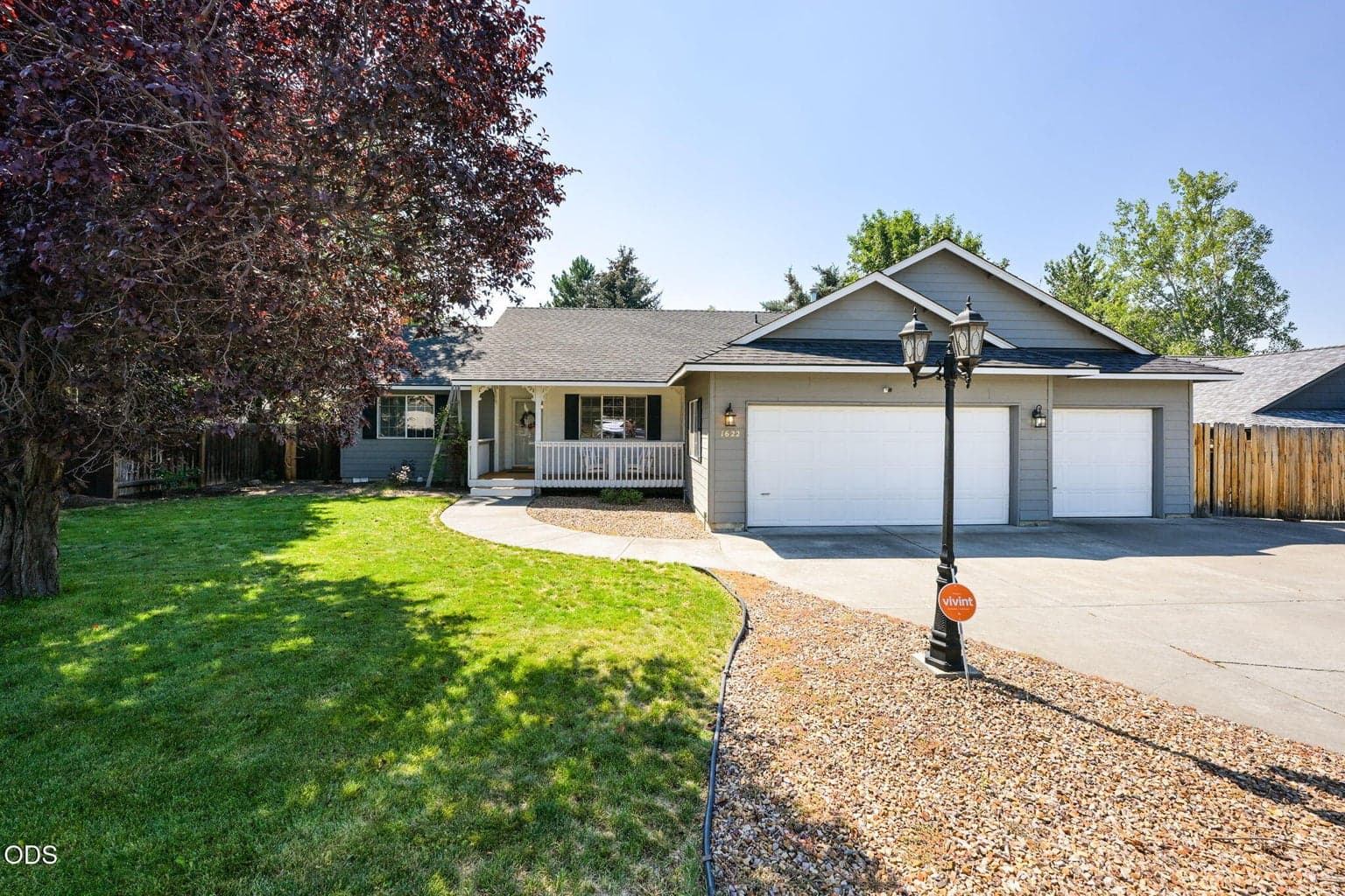 Photo of 1622 Spruce Avenue 1 of 50