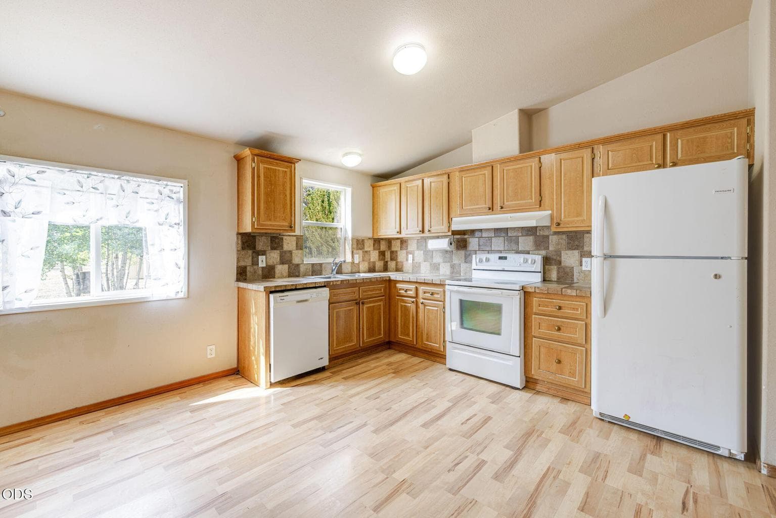 Photo of 17045 West Drive 5 of 21