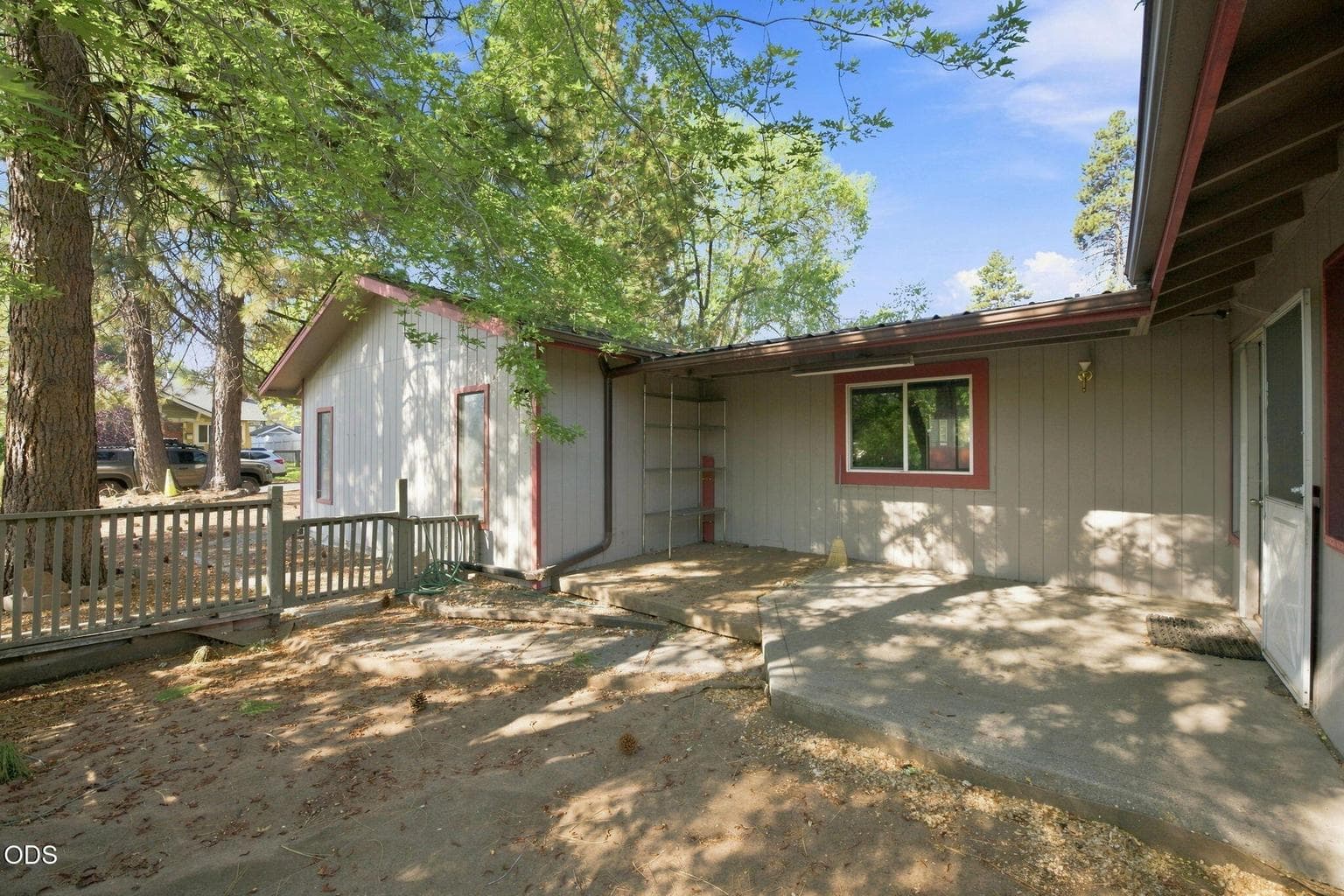 Photo of 828 Florida Avenue 1 of 38