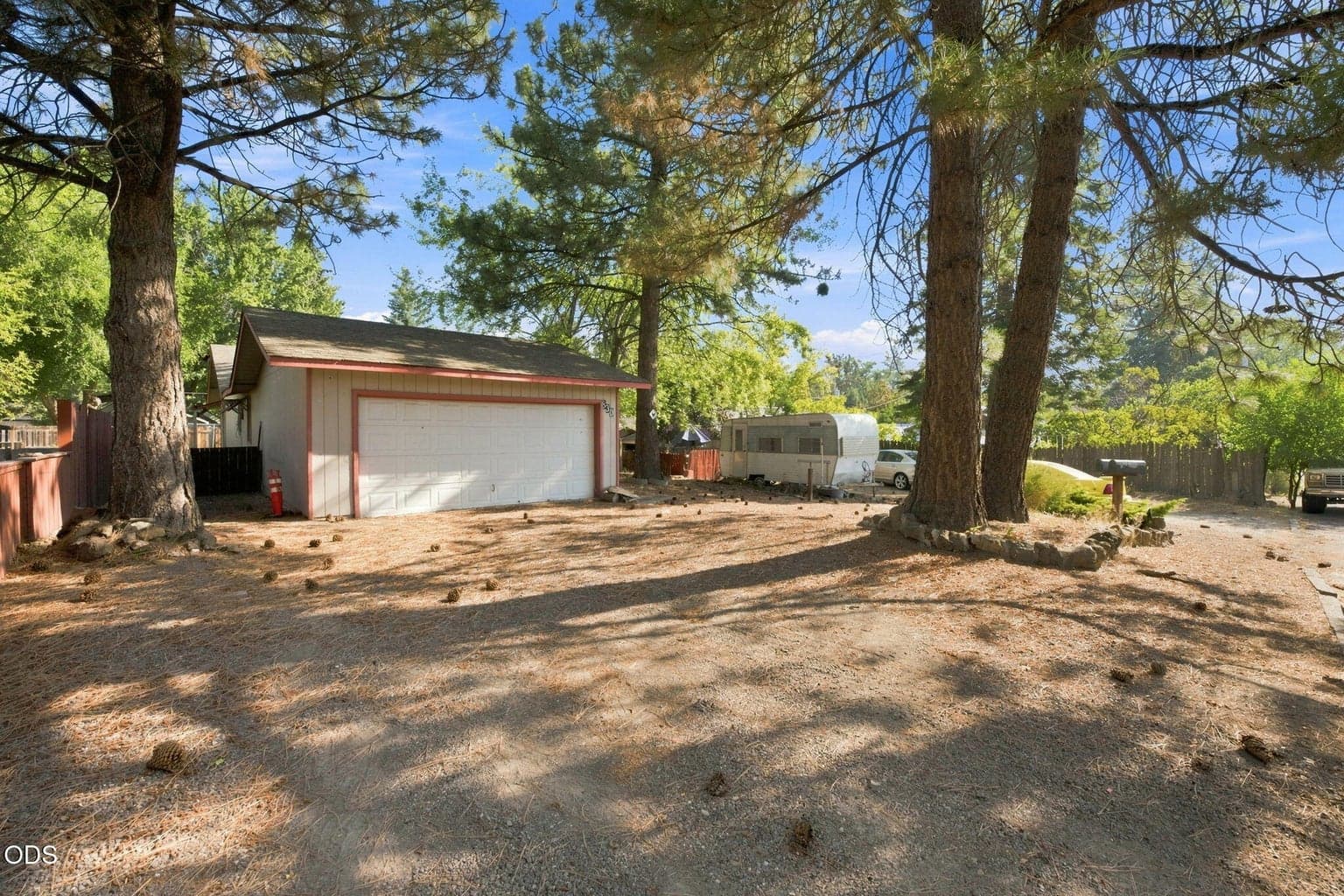 Photo of 828 Florida Avenue 2 of 38