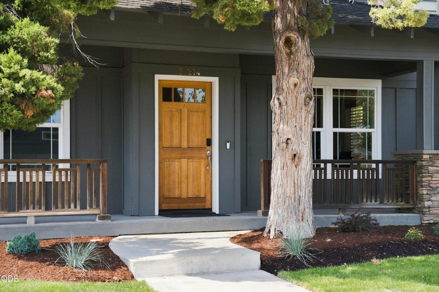 Photo of 21274 Beall Drive 4 of 31