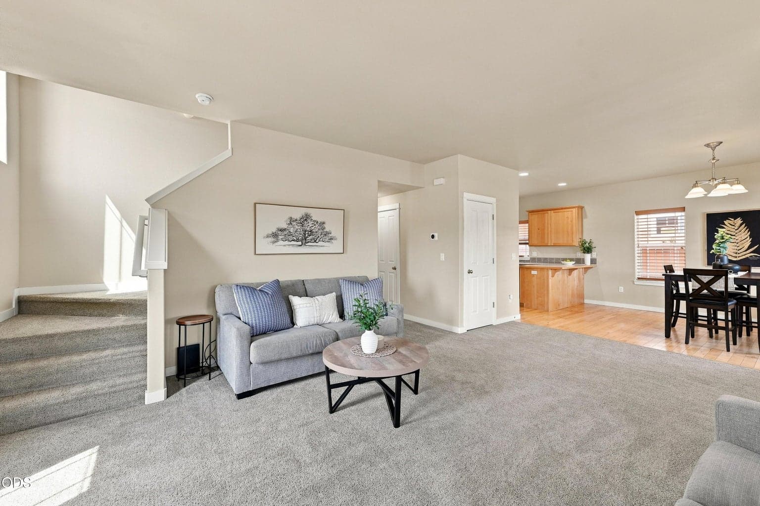 Photo of 21274 NE Beall Drive 8 of 31
