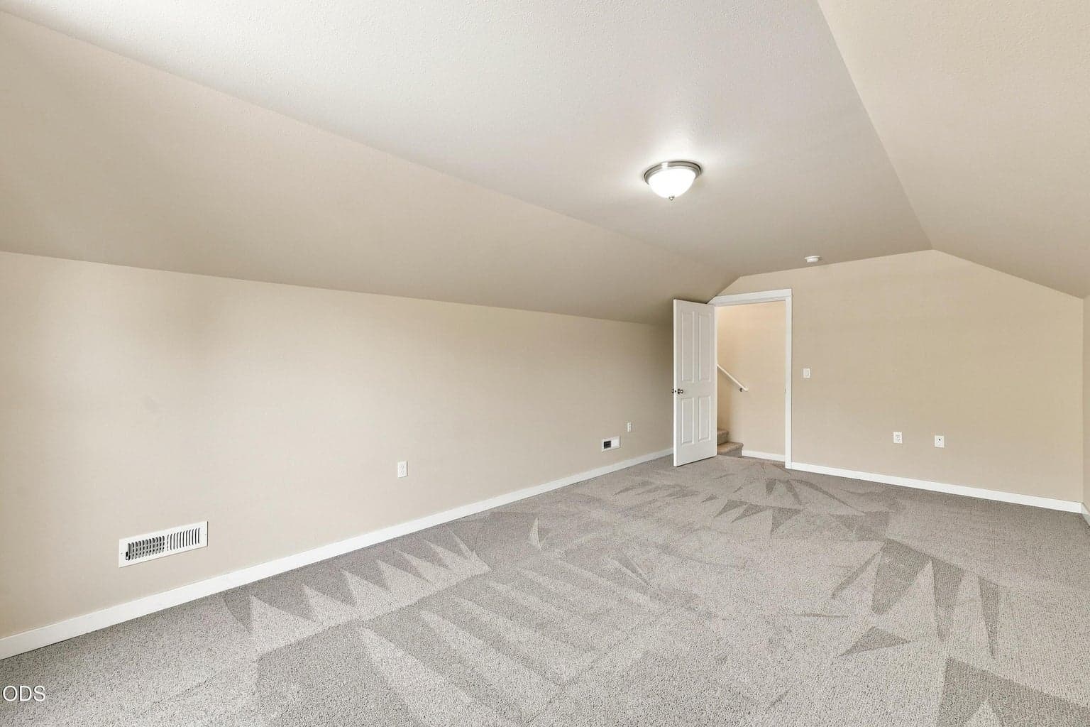 Photo of 21274 NE Beall Drive 27 of 31