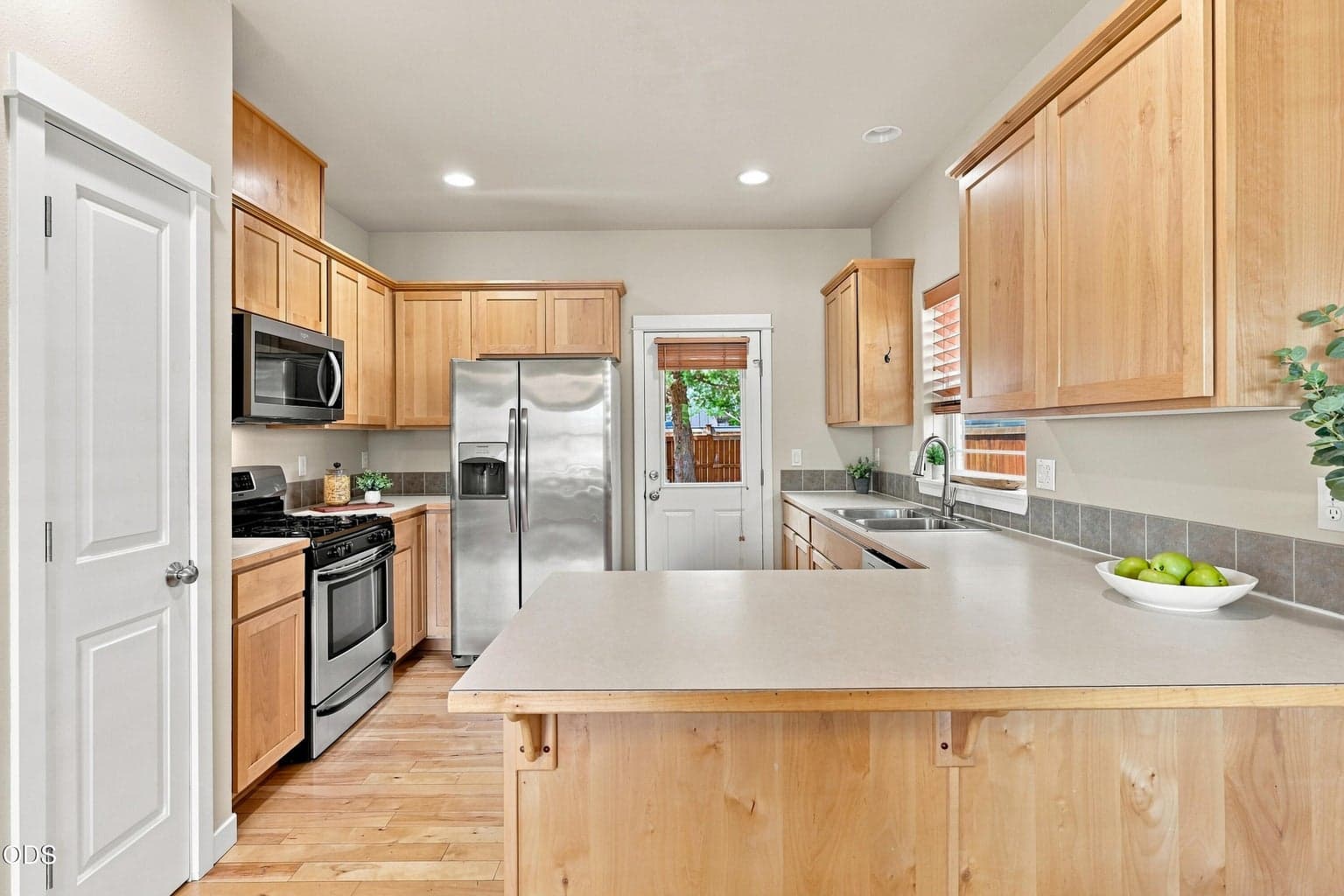 Photo of 21274 NE Beall Drive 14 of 31