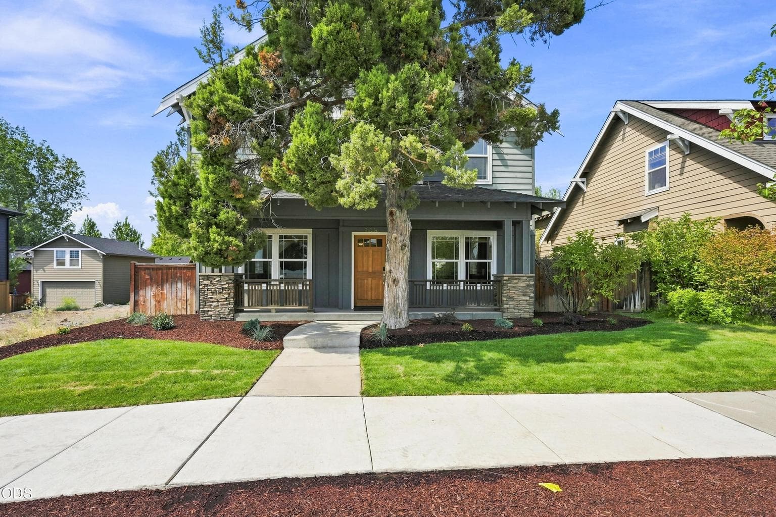 Photo of 21274 Beall Drive 2 of 31