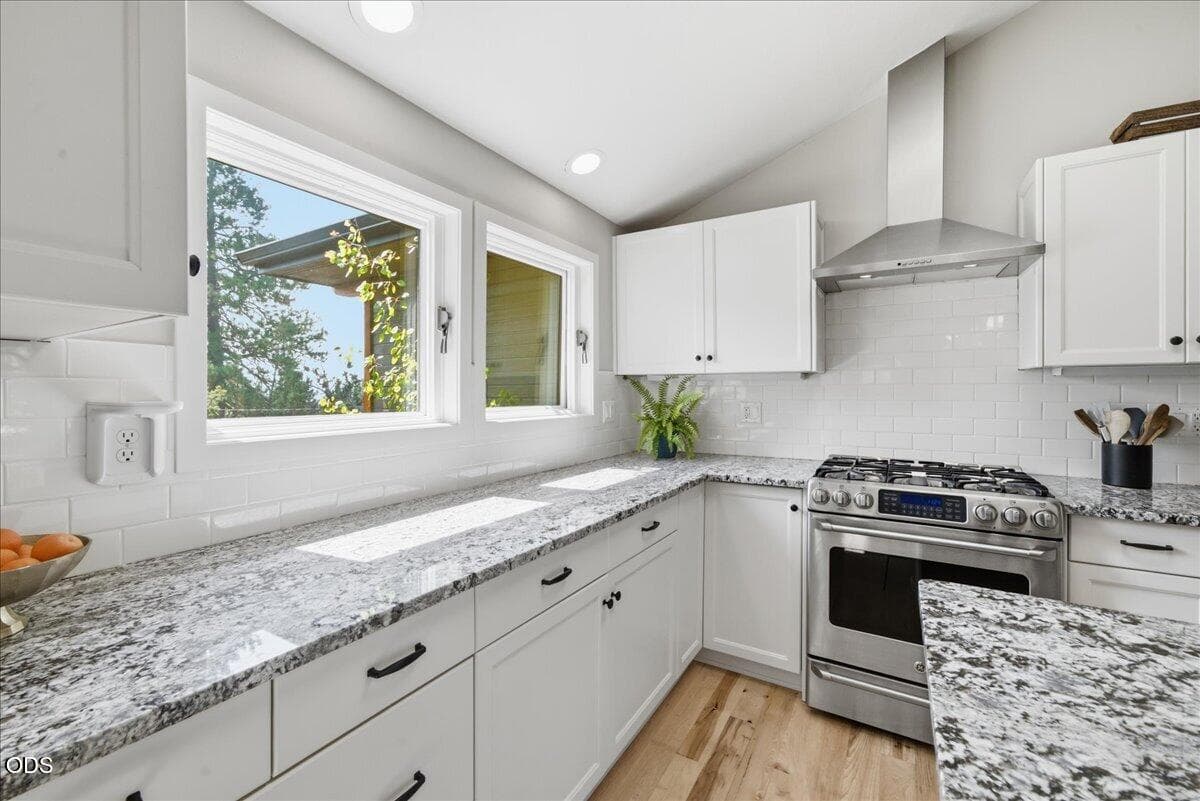 Photo of 2261 NW 7th Street 20 of 101