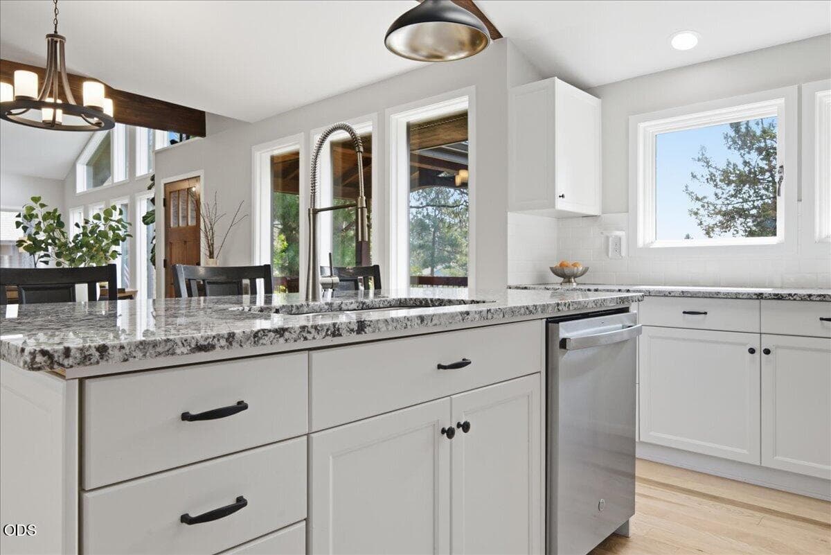 Photo of 2261 NW 7th Street 23 of 101