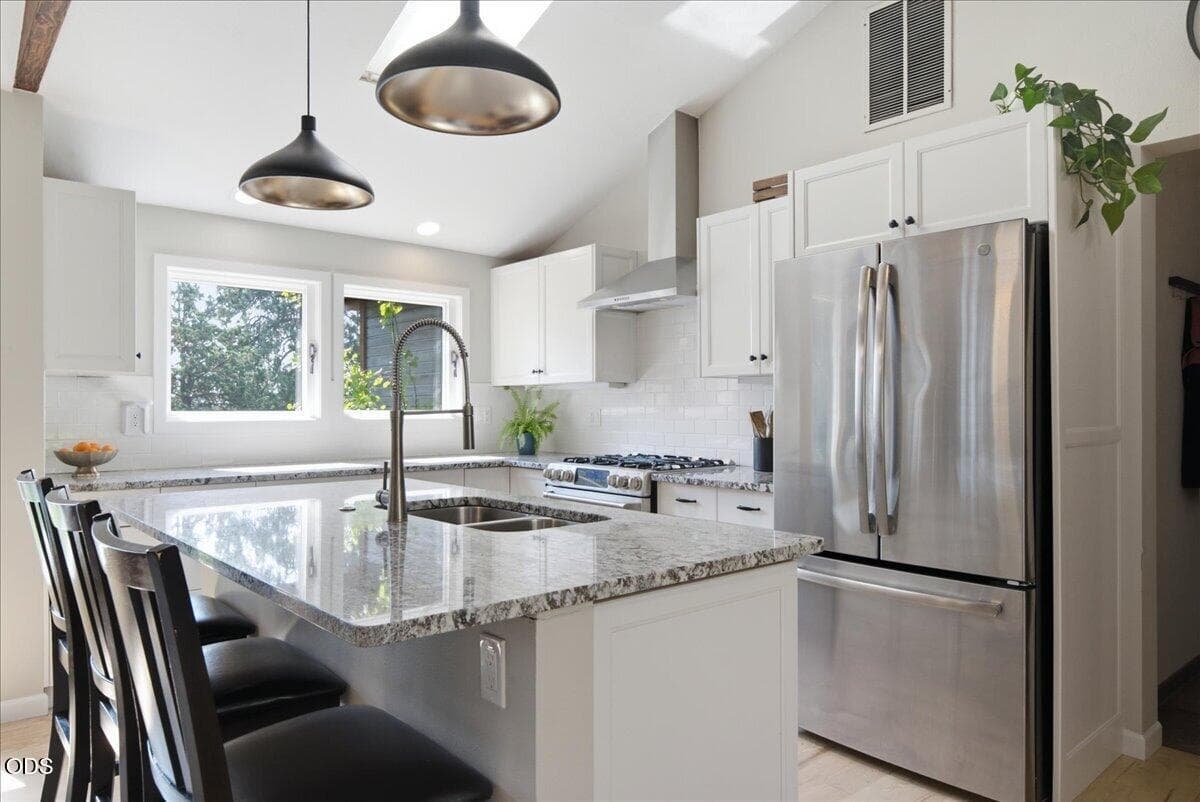 Photo of 2261 NW 7th Street 24 of 101