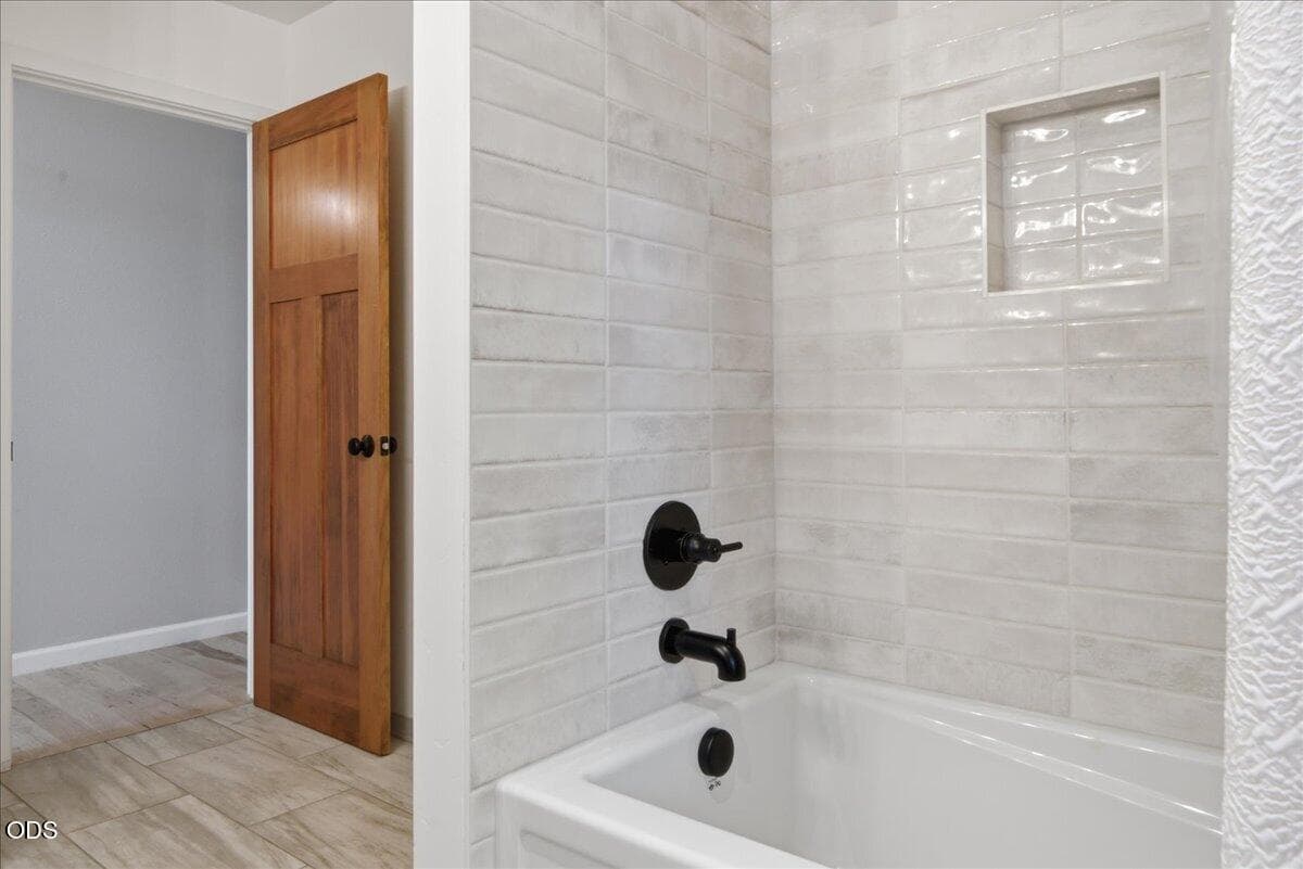 Photo of 2261 NW 7th Street 54 of 101