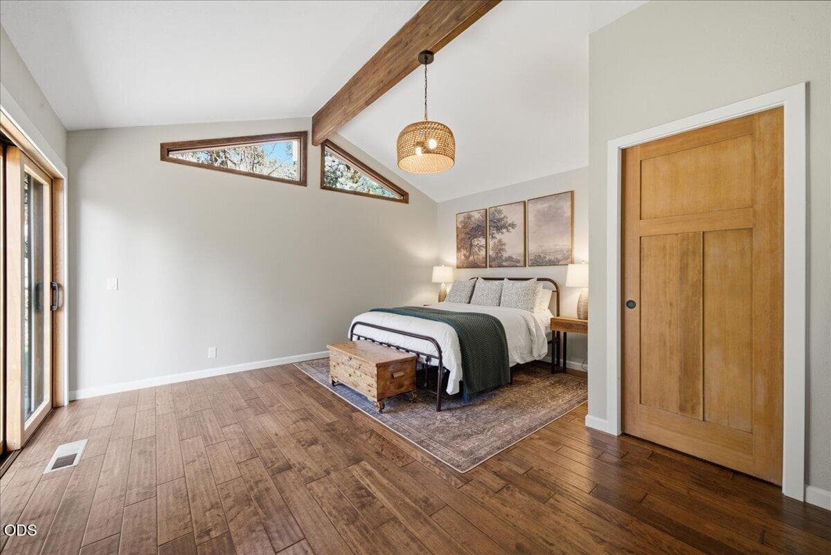 Photo of 2261 NW 7th Street 55 of 101