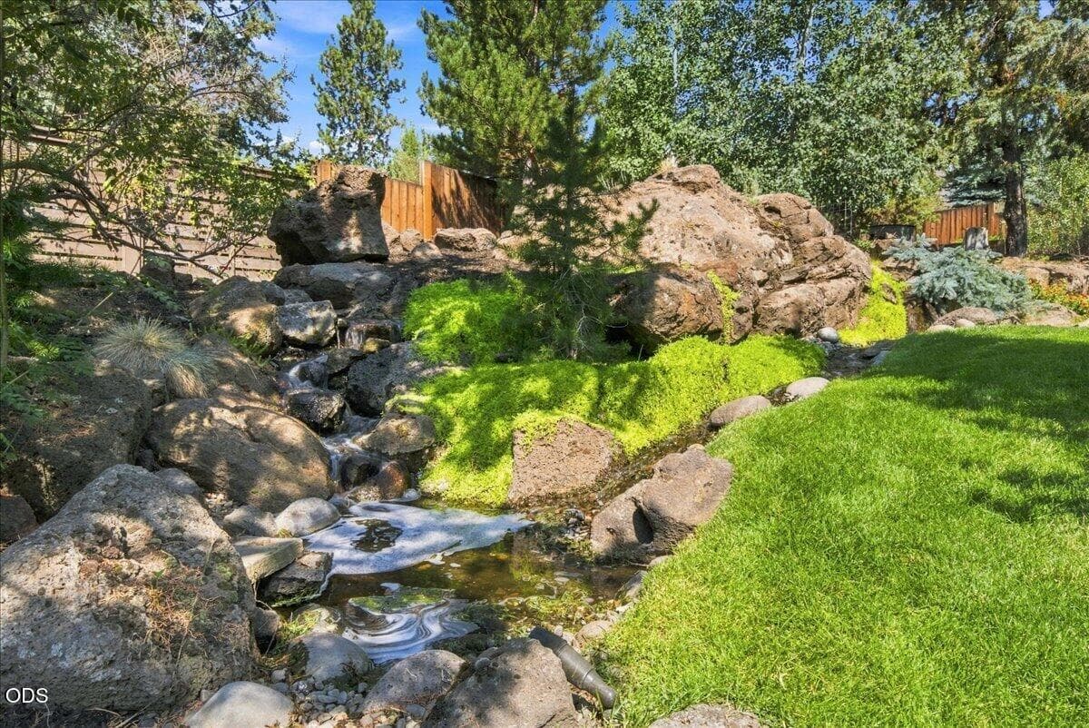 Photo of 2261 NW 7th Street 62 of 101