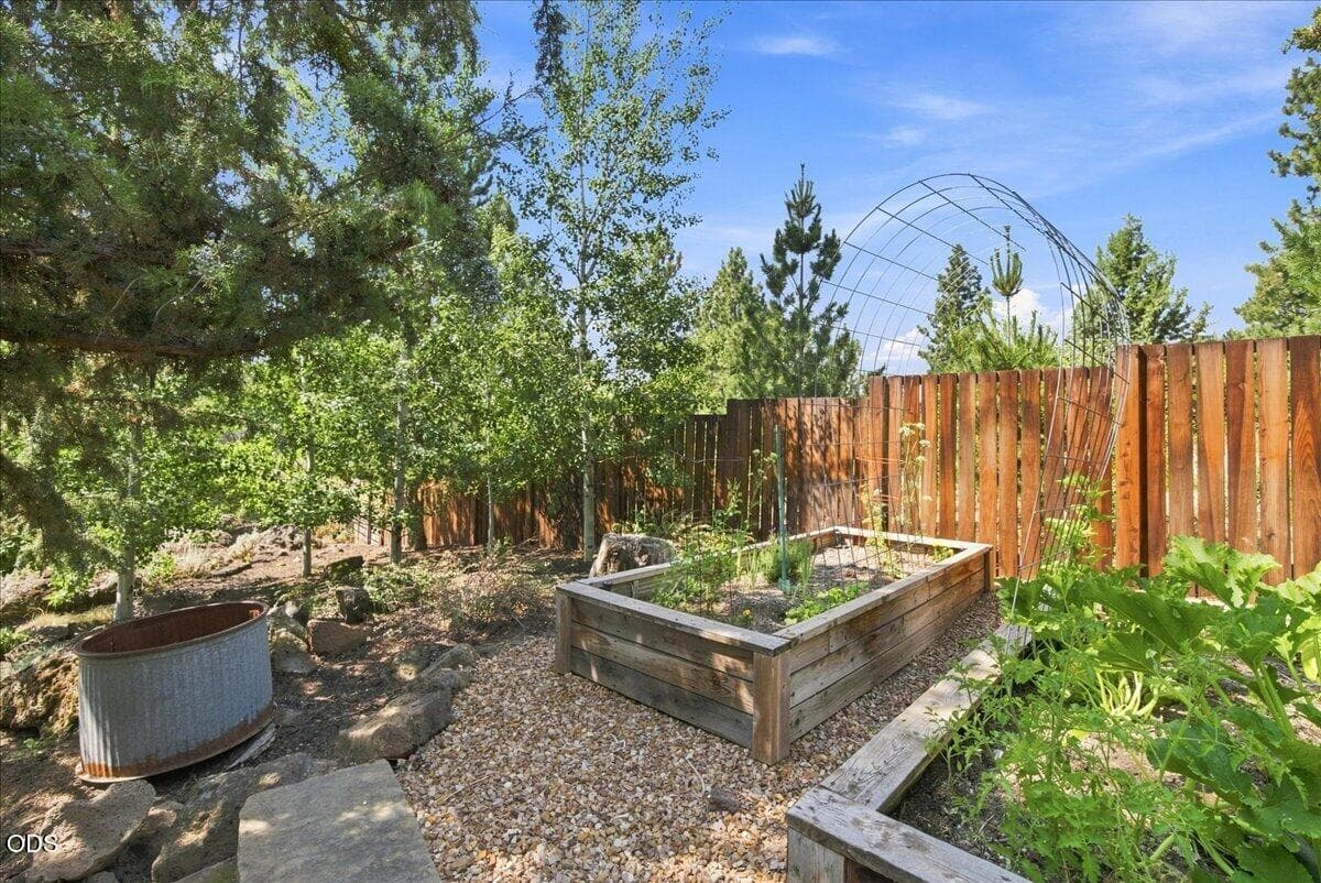 Photo of 2261 NW 7th Street 67 of 101