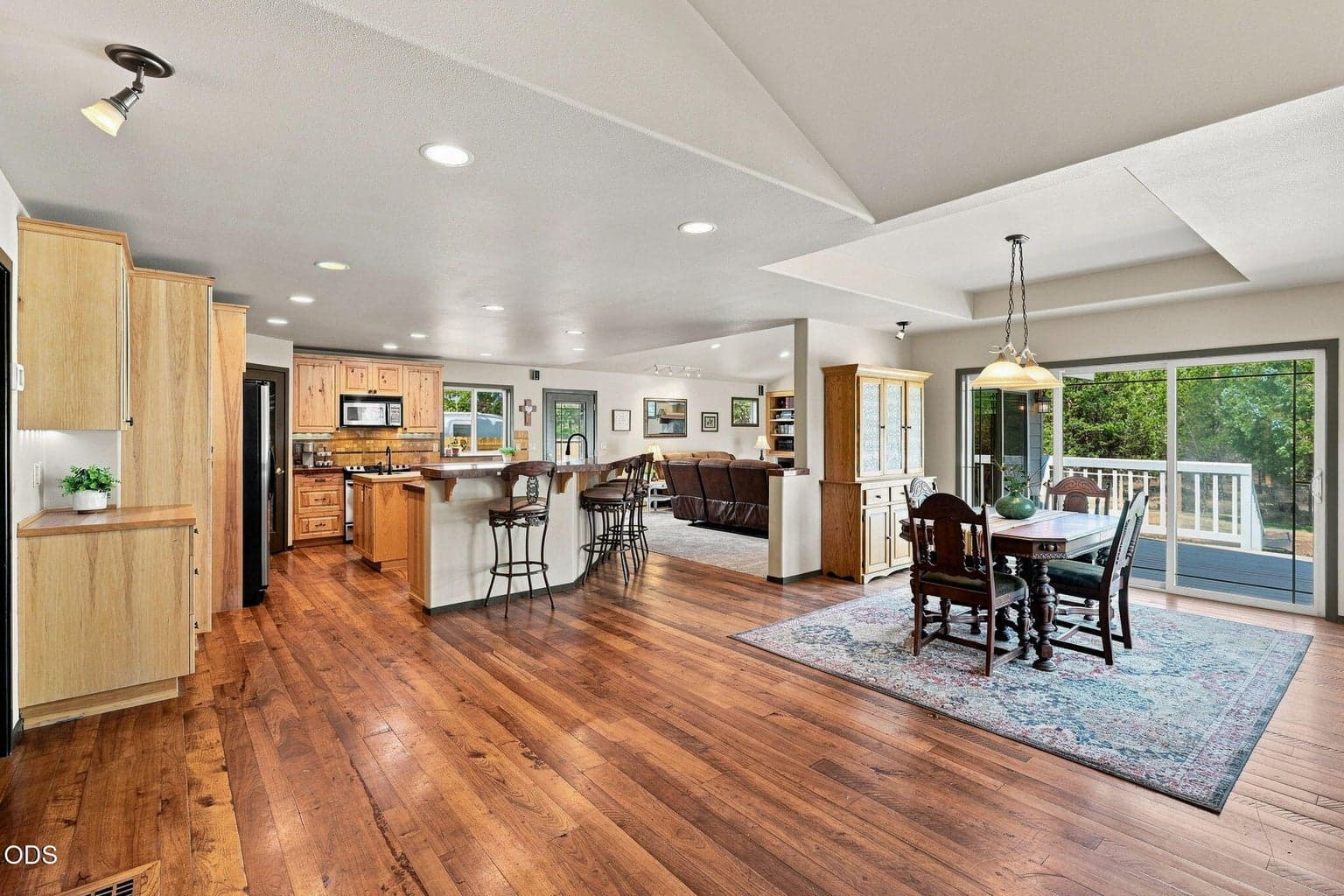 Photo of 16932 Ponderosa Cascade Drive 7 of 52