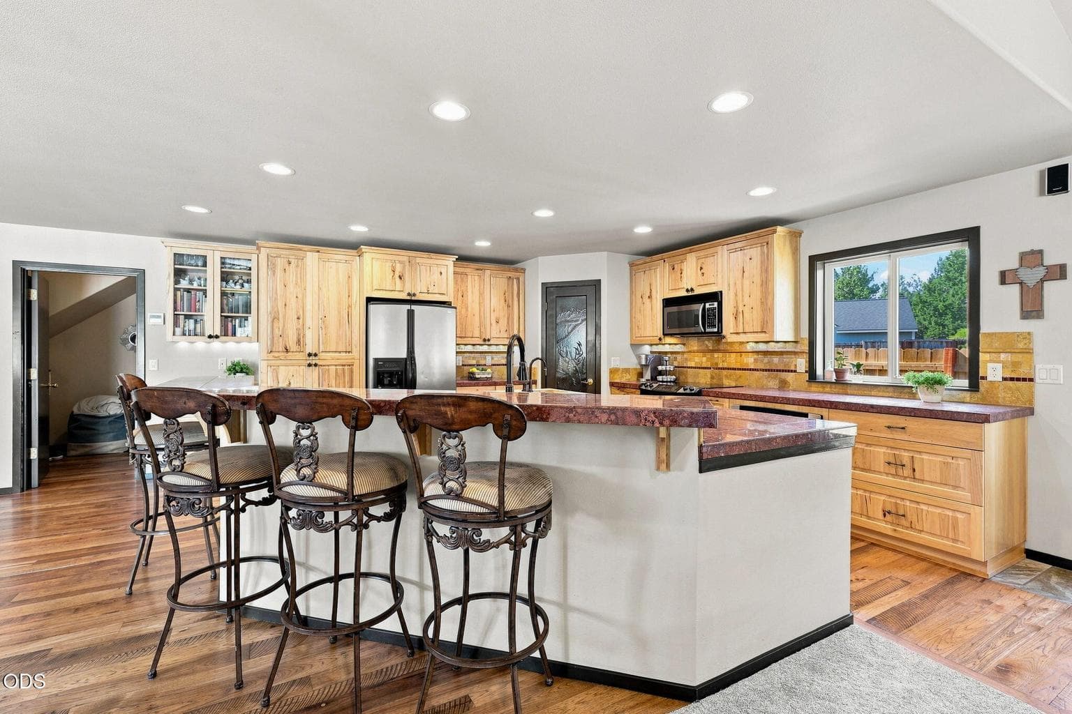 Photo of 16932 Ponderosa Cascade Drive 5 of 52