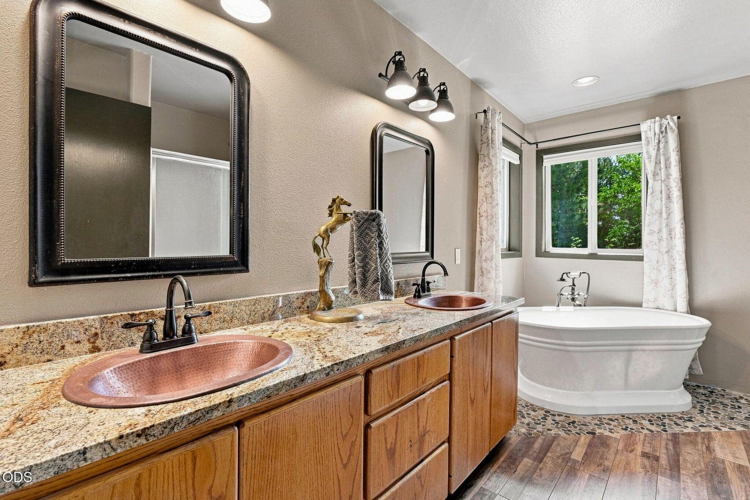 Photo of 16932 Ponderosa Cascade Drive 24 of 52