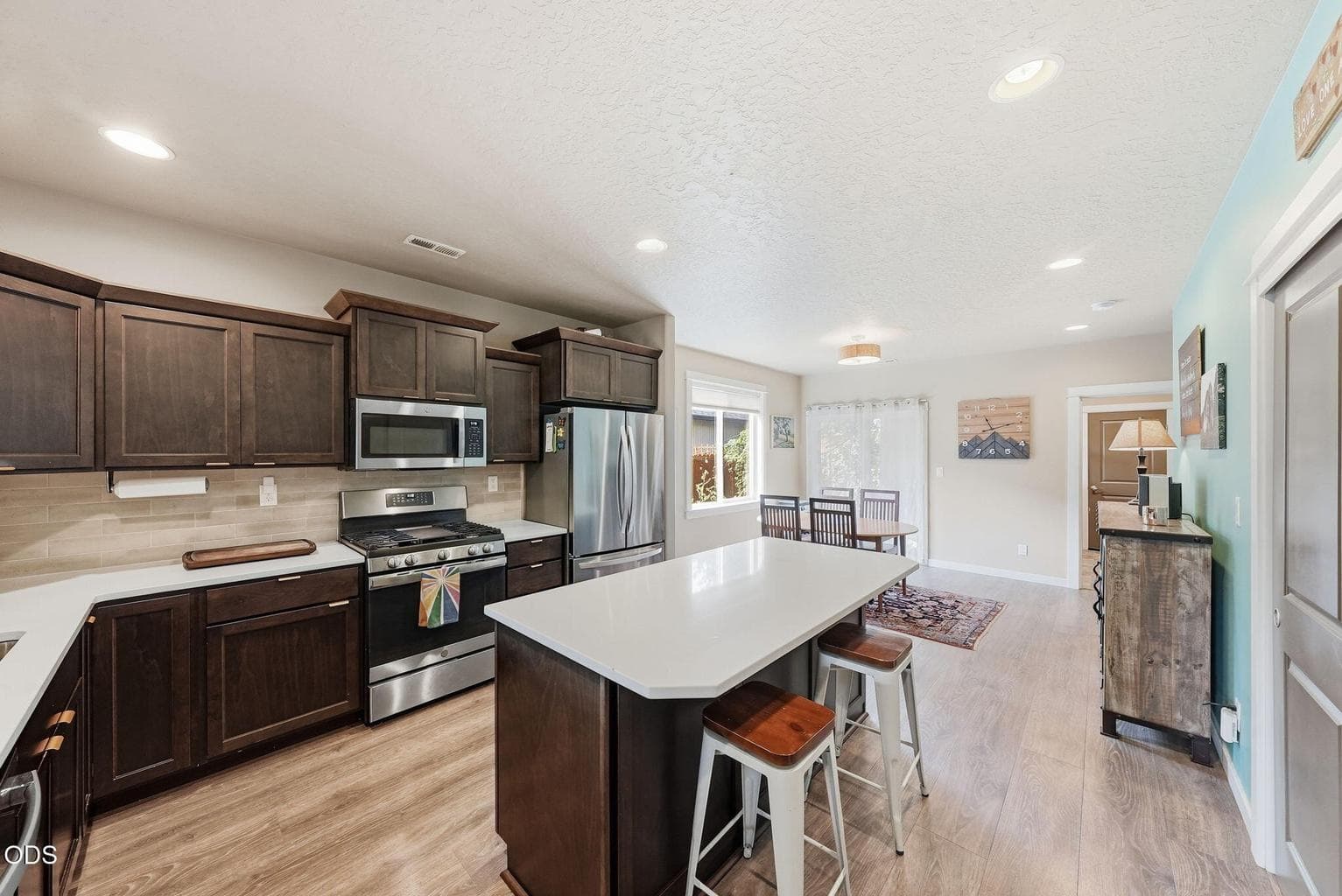 Photo of 681 N Meadow Lane 7 of 24