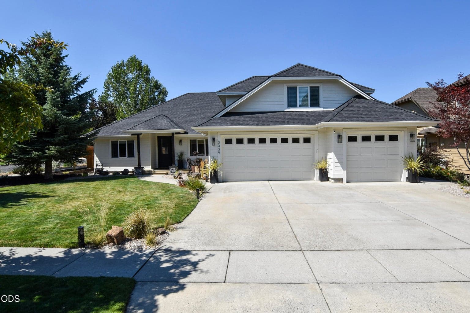 Photo of 3339 Sandalwood Drive 1 of 54