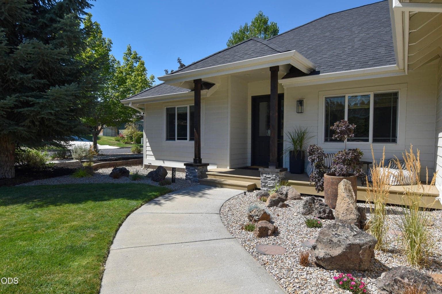 Photo of 3339 Sandalwood Drive 5 of 54