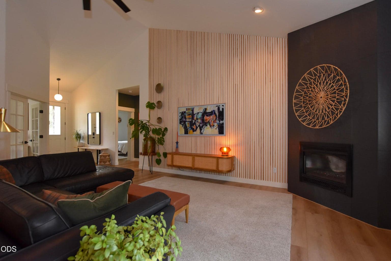 Photo of 3339 NE Sandalwood Drive 16 of 54